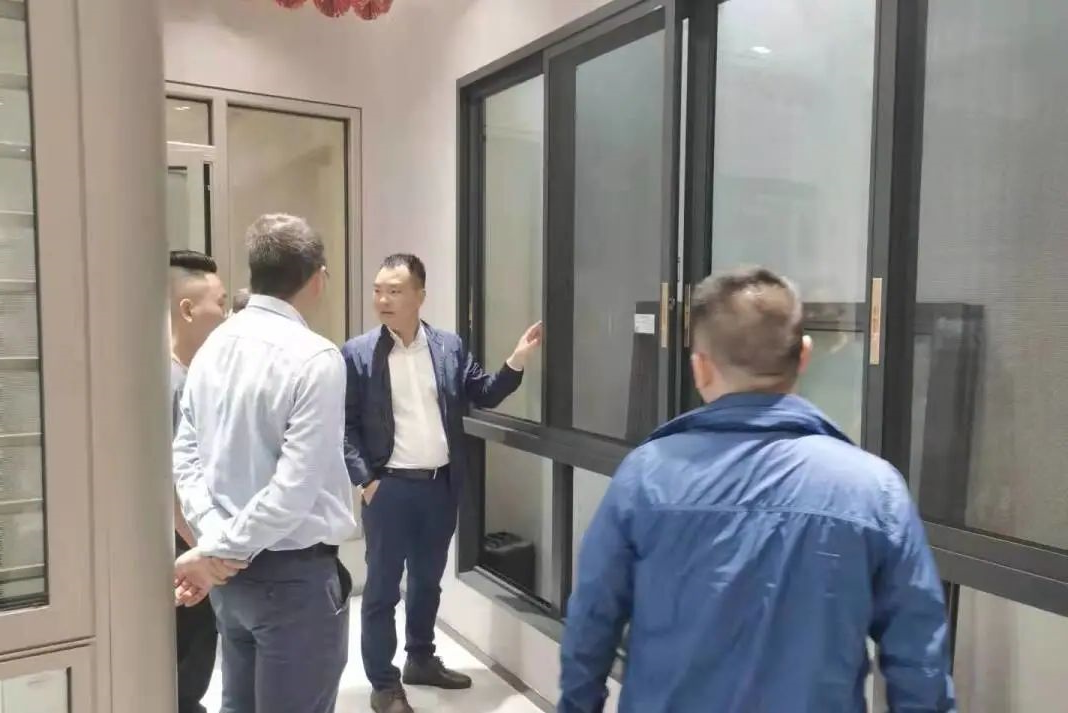 图1.jpg